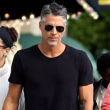 De ce nu s-a căsătorit Sandra Bullock cu "dragostea vieții ei", Bryan Randall. Mărturisirile emoționante ale actriței
