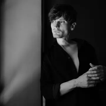 Andrei Irimia lansează „Necessary Evil” - noul single și videoclip - pe 25 octombrie, la club Control, în cadrul unui eveniment special