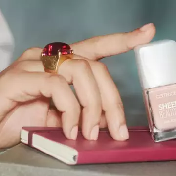 Beauty trends. Noutăți de toamnă-iarnă 2023 de la Catrice