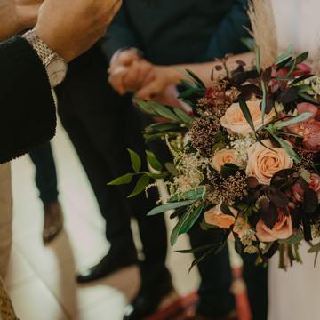 Cele mai populare buchete de mireasă pentru 2024. Spre ce trebuie să se îndrepte miresele anului viitor / Exclusiv