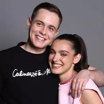 Cine este Alexia Eram de la America Express 2023. Ce vârstă are, ce facultate a făcut și cum l-a cunoscut pe Mario Fresh