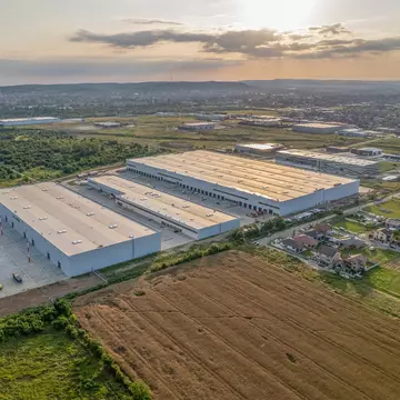 Raben își extinde dezvoltarea în România în CTPark Oradea Cargo Terminal, ajungând la 15.000 mp de spații închiriate cu CTP în toată țara