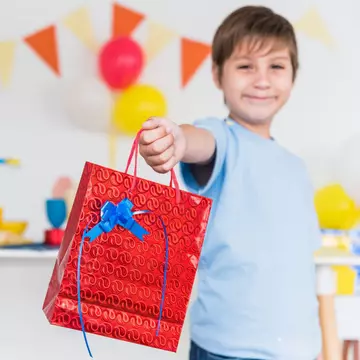 Descoperă TOP 5 cadouri perfecte pentru aniversarea unui băiat!