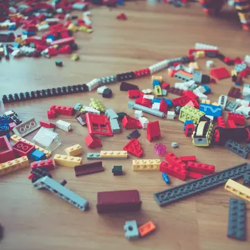 Descoperă TOTUL despre jocurile LEGO - Cum au apărut acestea și de ce sunt atât de îndrăgite de copii!