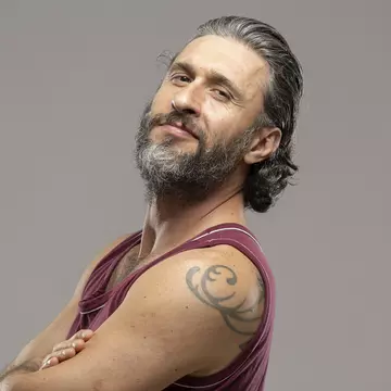 Fiica lui Dragoș Bucur: "Nu pot să spun că e foarte afectuos, că nu e!" Mărturisirile sincere ale celor mici despre tatăl lor / Exclusiv