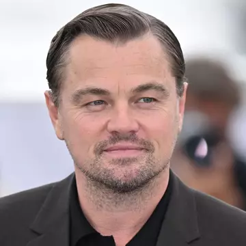 Leonardo DiCaprio a făcut o nouă cucerire. Actorul, surprins în ipostaze intime alături de iubita de 25 de ani
