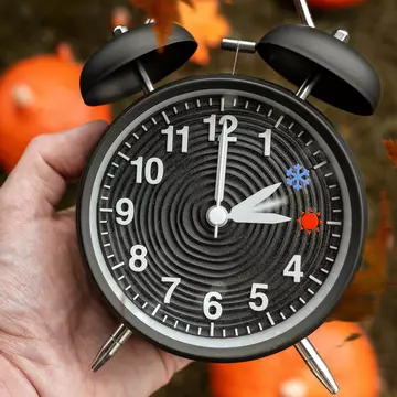 Ora de iarnă 2023. România trece la ora de iarnă. Ceasurile vor fi date înapoi cu o oră