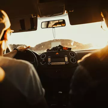 Cum să îți păstrezi mașina curată și strălucitoare?