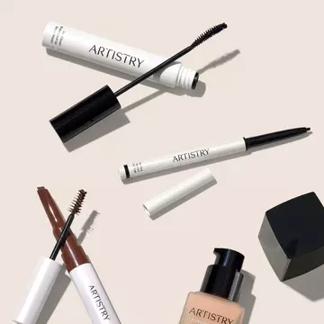 Artistry lansează două colecții de make-up dedicate frumuseții naturale