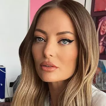 Delia Matache, vedetă în presa din Nepal. Cum o descriu jurnaliștii pe artistă