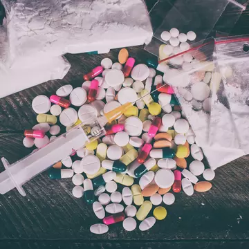 Ce sunt drogurile opioide şi ce efecte periculoase au