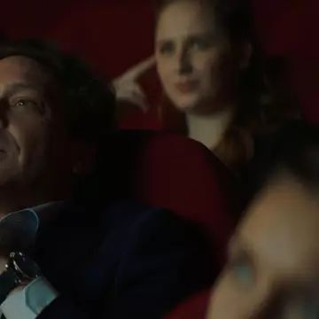 George Ivașcu, între familie și carieră. Cum arată viața unui actor îndrăgostit de teatru: „Am învățat să plâng râzând” / Exclusiv