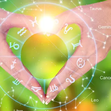 Horoscop 11 noiembrie 2023. Trei zodii au parte de magie în viața amoroasă