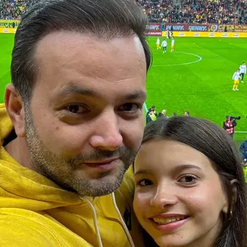 Mihai Morar și-a dus gemenele pe stadion. Întâlnirea emoționantă pe care au avut-o. "Muream de inimă rea"