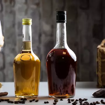Idei de personalizare a sticlelor de vin de casă, țuică și alte băuturi