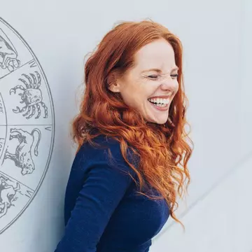 Horoscop 5 decembrie 2023. Norocul le surâde nativilor Fecioară și vor avea ocazia să își vadă un vis împlinit