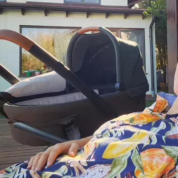 Camelia Potec, ținută surprinzătoare la botezul celui de-al doilea copil. Evenimentul a avut loc în mare secret