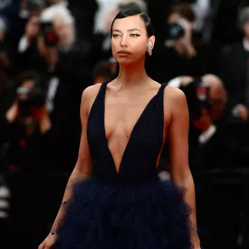 Irina Shayk, sfaturi pentru un ten fără imperfecțiuni la 38 de ani. Câți copii are modelul