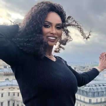 Laurette vrea ajutor social pentru creșterea fetei. Avocatul Adrian Cuculis: "Ajunge în atenția autorităților și a Direcțiilor care se ocupă de Protecția Copiilor!"