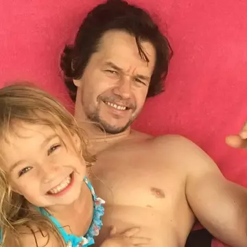 Ce fiică frumoasă are Mark Wahlberg! Grace a împlinit 14 ani