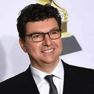 Cine este Șerban Ghenea, românul care a câștigat 19 premii Grammy. A lucrat cu Beyonce, Taylor Swift și Michael Jackson