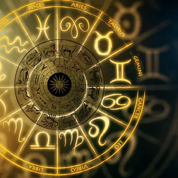 Horoscop 19 februarie 2024. Soarele intră în zodia Pești. Nativii Rac își pot schimba radical viața