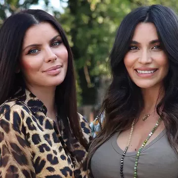 Lili Sandu și Ileana Lazariuc, prietenie de 25 de ani: „Ar trebui să primim premiul pentru cel mai longeviv cuplu din showbiz” / Exclusiv