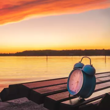 Când se trece la ora de vară în 2024. Ce impact are asupra sănătății schimbarea orei