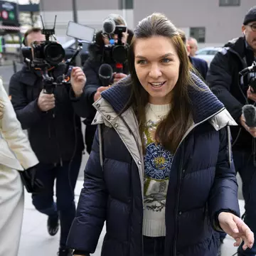 Cătălin Botezatu a comentat ținuta purtată de Simona Halep în prima zi a procesului de la TAS: „Ipocrizia românilor merge mult prea departe”
