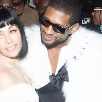 Usher s-a însurat cu Jennifer Goicoechea, înaintea spectacolului de la Super Bowl. Anunțul făcut de artist