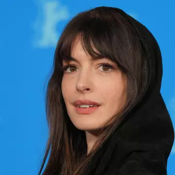 Anne Hathaway a suferit un avort spontan când se afla pe scenă: „A fost prea mult”
