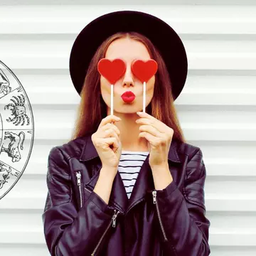 Horoscop 1 aprilie 2024. Zodia care se distrează pe cinste. Se poate îndrăgosti nebunește!