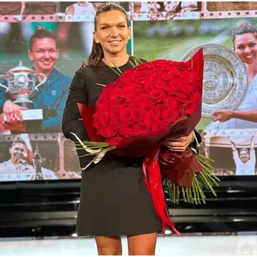 Simona Halep, în rochie Valentino de peste 2.000 euro, la prima apariție TV, după decizia TAS. Detalii din dosarul de dopaj și Serena Williams