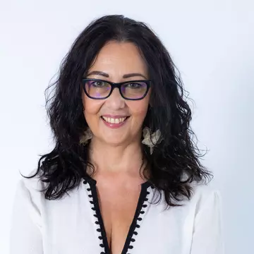 Seri tematice de limbi străine și experiențe interculturale