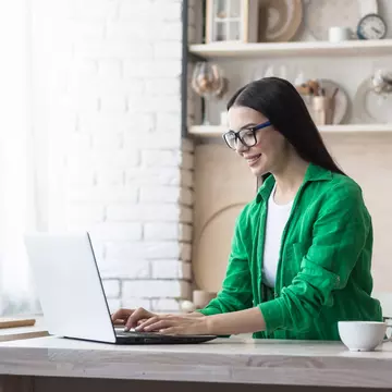 Economisirea pentru vacanțe: cum să-ți planifici experiențele de vacanță fără stres financiar?