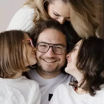 Chef Florin Dumitrescu își sărbătorește fata cea mică. Urarea emoționantă a juratului de la MasterChef România: „Îi spunem Mia Bucuria”