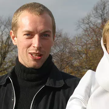 Fiul lui Gwyneth Paltrow și al lui Chris Martin a împlinit 18 ani și va pleca la facultate. Moses este leit tatăl lui / Foto