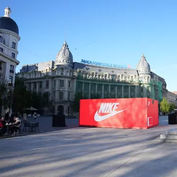 Nike te trimite în spațiu direct din Piața Universității!