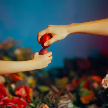 Până când poți ciocni ouăle roșii de Paște