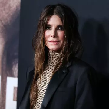 Sandra Bullock, apariție rară cu copiii, la opt luni de la moartea iubitului. Actrița e vizibil schimbată după pierderea lui Bryan Randell