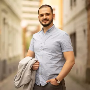 Cum să alegi o agenție de marketing potrivită pentru tine - Sfaturi utile de la Ady Scripnic, Specialist Marketing Digital