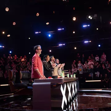 A doua semifinală Românii au talent, la Pro TV. Zece concurenți luptă pentru trofeu: „Vreau ca telespectatorii să vadă multă nebunie” | Exclusiv