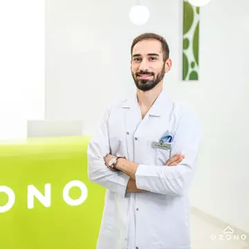 Recuperarea după tratamentul cu implant dentar: Ghid complet oferit de Dr. Mehrzad Moheb