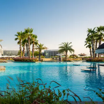 Din 1 iunie Bucureștiul are din nou ieșire la plajă! Se redeschide Sands of Therme, cea mai mare plajă urbană din Europa