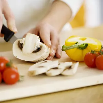 Cu ce poți înlocui carnea în alimentație