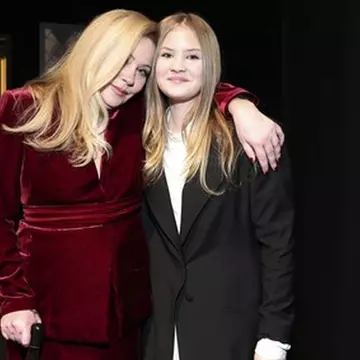 Fiica actriței Christina Applegate, diagnosticată cu o boală rară: „Devin foarte amețită și simt că o să leșin”. Ce este POTS