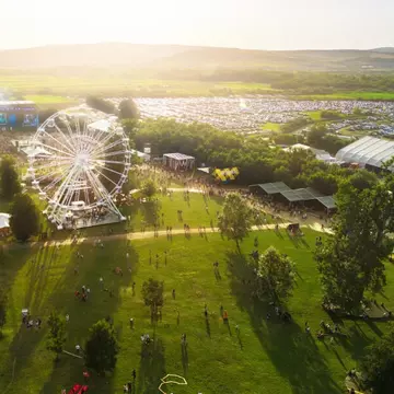 Cum să trăiești sustenabil experiența Electric Castle