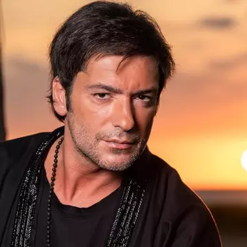 Cine sunt cele 10 ispite masculine din noul sezon de la „Insula Iubirii”. Când începe emisiunea de la Antena 1