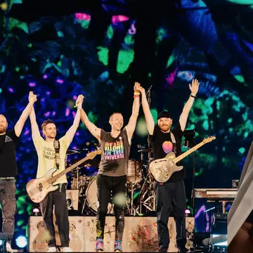 Reacţiile vedetelor, după ce Babasha a fost huiduit la concertul Coldplay. Adrian Despot: „Oceanul ăla de ipocrizie”/ Mircea Badea: „Acest lucru e trist”