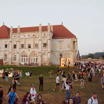 EC by day: Club de comedie și film, întâlniri cu personalități și zeci de activități pentru o zi de festival plină